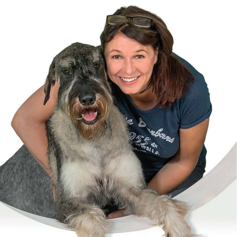 Sabine Schmoranz - gepr.* Tierheilpraktikerin für Groß- und Kleintiere, Vögel
